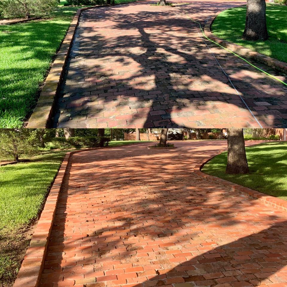 Driveway Cleaning And Concrete Cleaning in Corsicana, TX